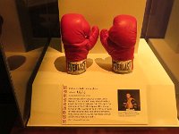 2017-02-21 14-42-52 IMG 2691  National Museum of American History - Muhammed Alis boksehandsker