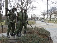 2017-02-15 11-47-28 IMG 2186  De tre soldater ved Vietnammonumentet