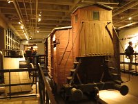 2017-02-17 12-03-11 IMG 2380  United States Holocaust Memorial Museum: En original togvogn anvendt til fangetransport